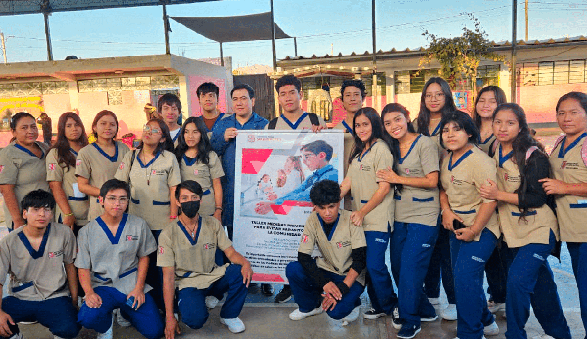 Estudiantes y docentes de la Escuela Profesional de Tecnología Médica  promueven la salud comunitaria con el taller 