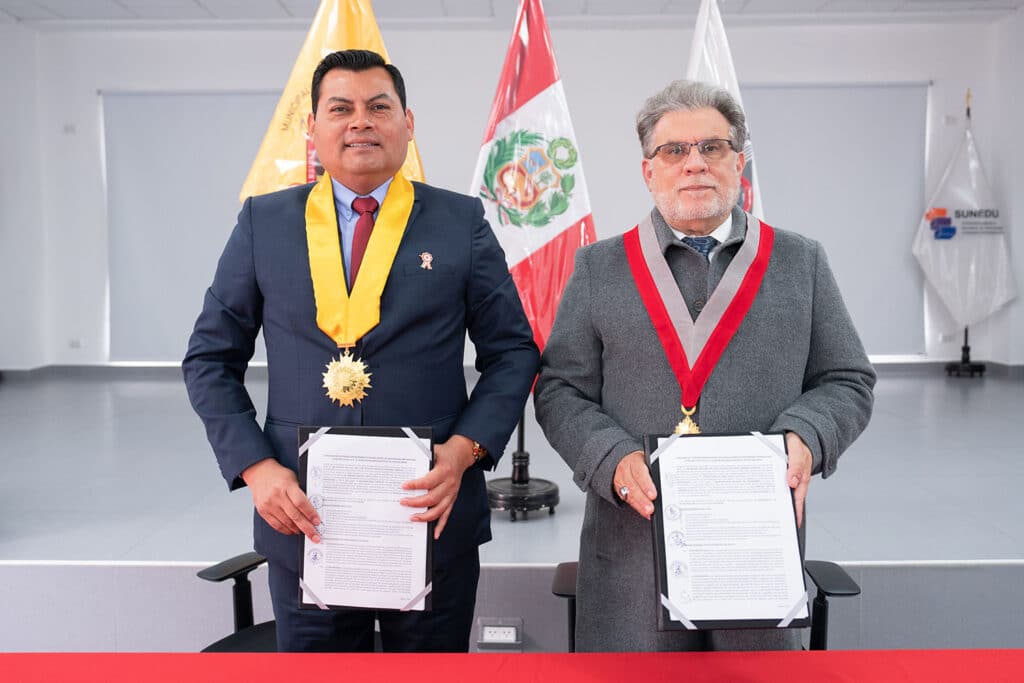 Universidad Privada San Juan Bautista (UPSJB), firmó un convenio de cooperación interinstitucional con la Municipalidad Distrital de Pachacamac