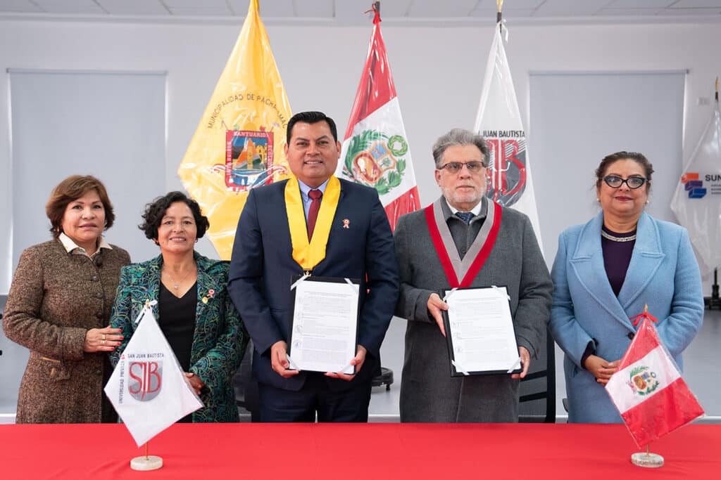 Firma de convenio entre la UPSJB y la Municipalidad de Pachacamac